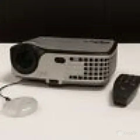 Optoma EP729 projektor 709 tundi