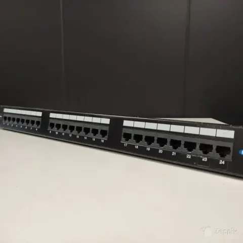 Brand-Rex GigaPlus 24-pordine Cat5e UTP patch-paneel 1U