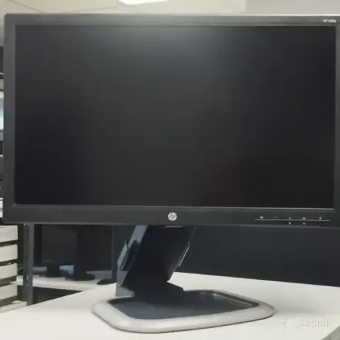HP V241p 23.6 FullHD monitor