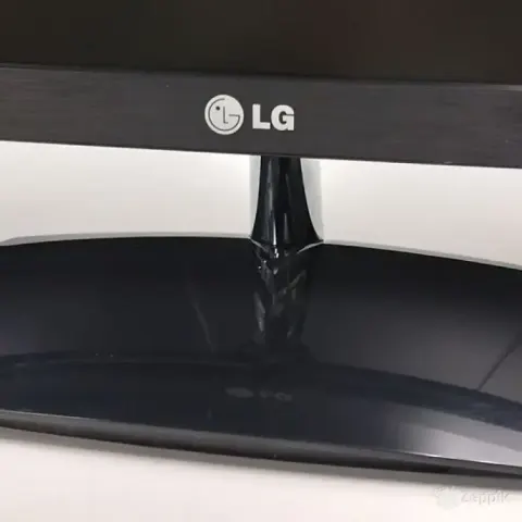 LG Flatron E2251T-BN 21.5" monitor