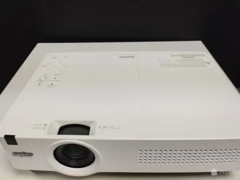 Sanyo PLC-XU350A projektor XGA, 3500 ANSI lm, 550 tundi