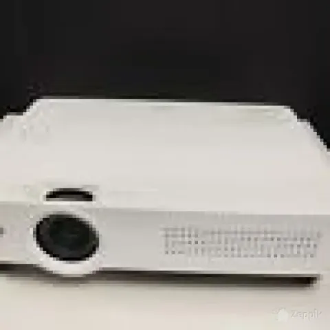 Sanyo PLC-XU350A projektor XGA, 3500 ANSI lm, 550 tundi