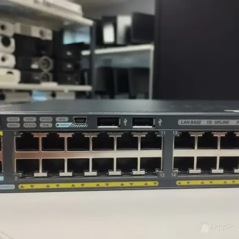 Cisco 2960X-48LPS-L switch, LAN-Base, 48 porti