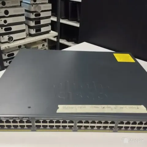 Cisco 2960X-48LPS-L switch, LAN-Base, 48 porti