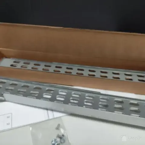 UUS APC 0M-756H 2U Rackmount siinide komplekt