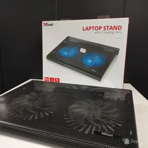 Sülearvuti jahutusalus 2 ventilaatoriga 17.3" USB sinine LED