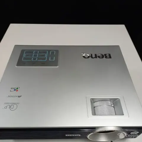 BenQ MP770 DLP projektor 1404 töötundi