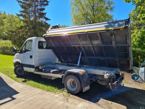 Самосвал до 4т. Щебень , земля , песок и другое.