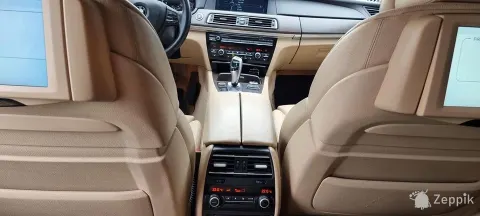 BMW 740 M Sports package M Aerodynamics package 3.0 R6 225kW
