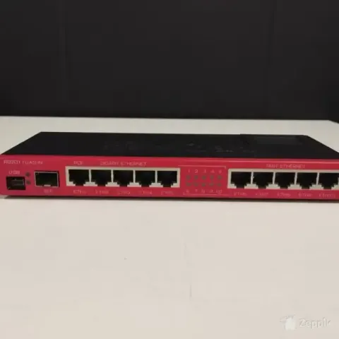MikroTik RB2011UAS-IN ruuter