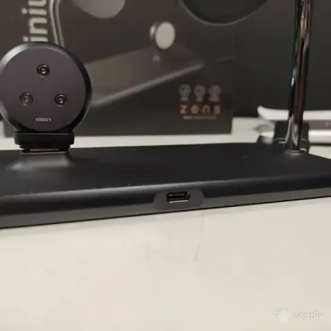 Zens Magnetic + Watch Aluminium Wireless Charger(ZEDC18B/00)