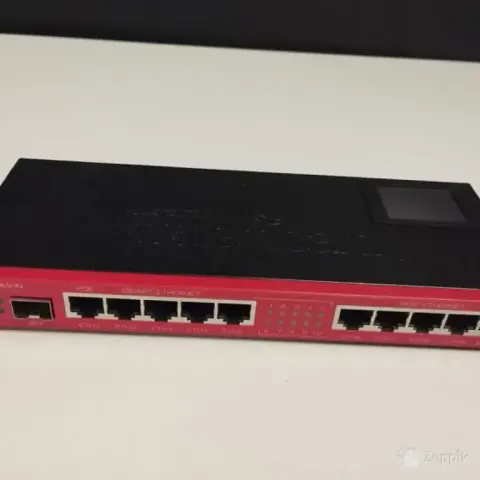 MikroTik RB2011UAS-IN ruuter