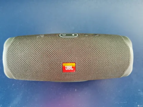 JBL Charge 4