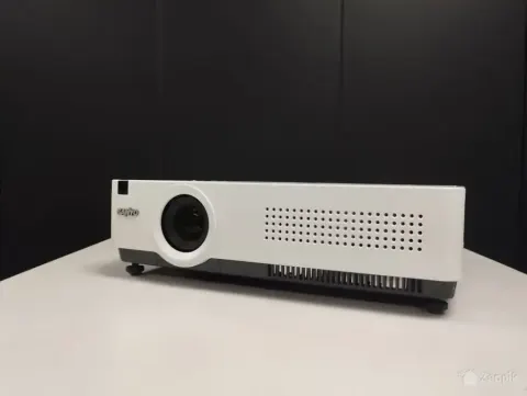 Sanyo PLC-XU350A projektor XGA, 3500 ANSI lm, 550 tundi