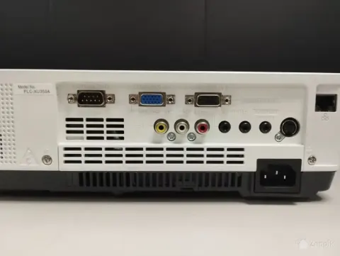 Sanyo PLC-XU350A projektor XGA, 3500 ANSI lm, 550 tundi