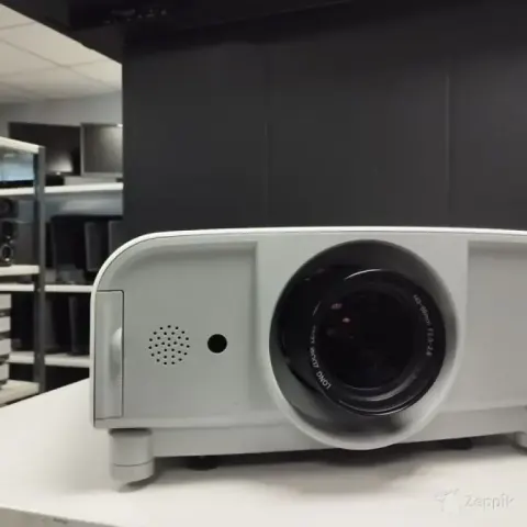 Sanyo PLC-XT20 projektor (XGA, 3800 lm), 211h