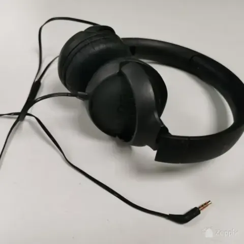 JBL kõrvaklapid
