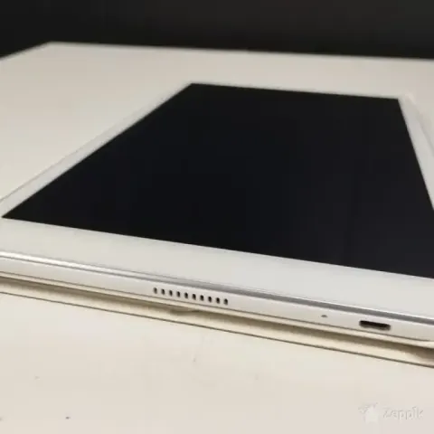 Huawei MediaPad (FDR-A01W) 2GB RAM, 16GB, Android 5.1.1