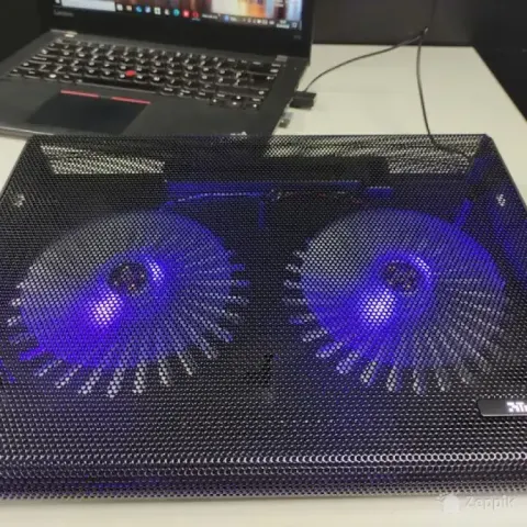 Sülearvuti jahutusalus 2 ventilaatoriga 17.3" USB sinine LED