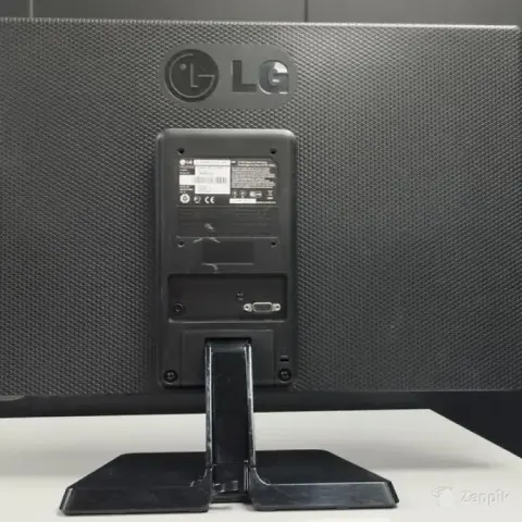 LG Flatron E2242C-BN 21,5" LED Full HD Monitor