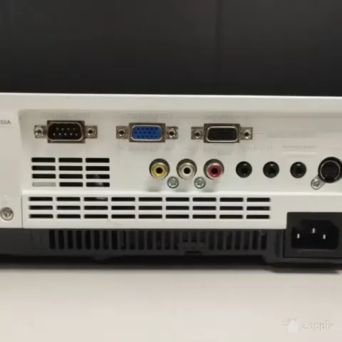 Sanyo PLC-XU350A projektor XGA, 3500 ANSI lm, 550 tundi