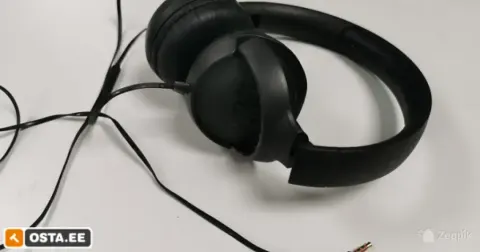 JBL kõrvaklapid