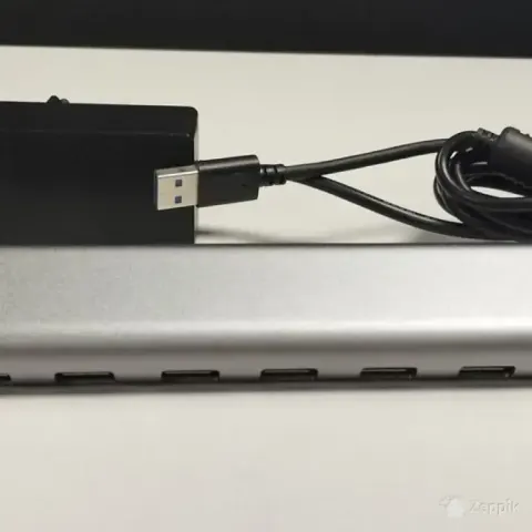 i-tec USB 3.0 Metallist HUB 7-portiline toitega USB-A