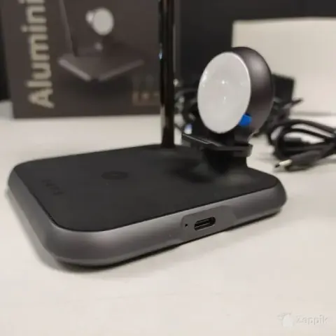 Zens Magnetic + Watch Aluminium Wireless Charger 4-in-1