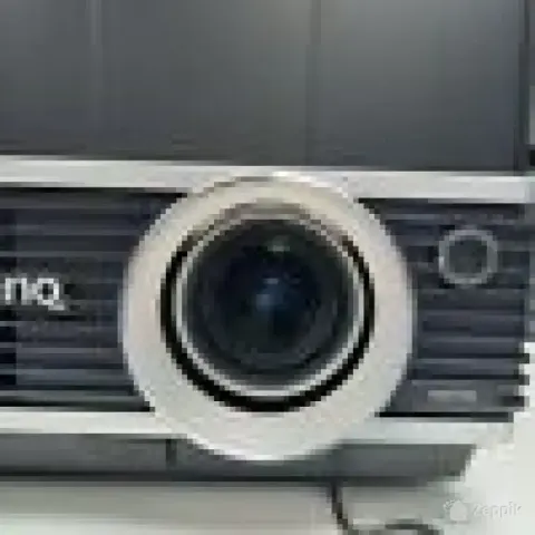 BenQ MP770 DLP projektor 1404 töötundi