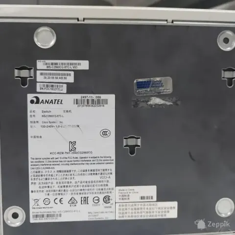 Cisco 2960C WS-C2960CG-8TC-L 8p hallatav Gigabit lüliti