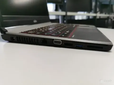 Fujitsu Lifebook E734/i5-4300m/8GB RAM/256GB SSD/Win 10