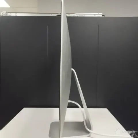 Apple iMac 21.5 Retina 4K(2019) i3 - 8100/8GB RAM/1TB HDD