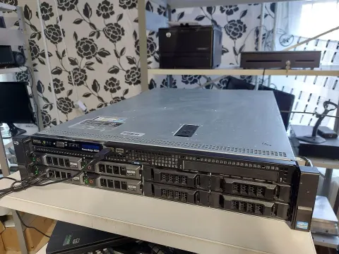 Dell PowerEdge R520 server