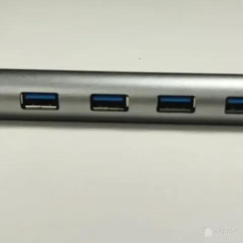 i-tec USB 3.0 Metallist HUB 7-portiline toitega USB-A