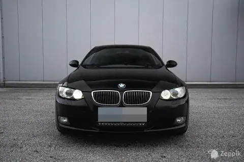 BMW 330 3.0 145kW
