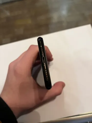 Apple iPhone 7 объявление