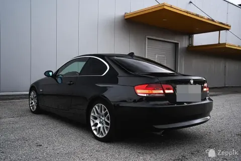 BMW 330 3.0 145kW