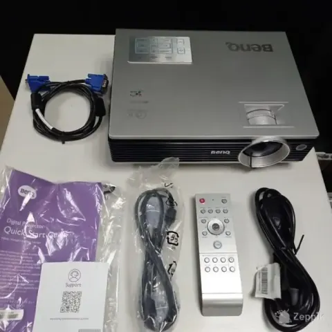 BenQ MP770 DLP projektor 1404 töötundi