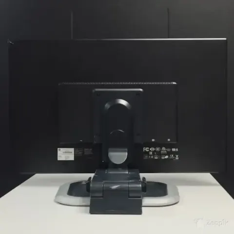 HP V241p 23.6 FullHD monitor
