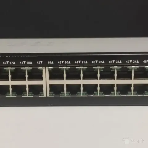 Cisco SG300-52 52-pordiline Gigabit hallatav lüliti