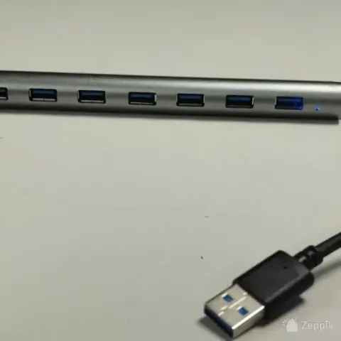 i-tec USB 3.0 Metallist HUB 7-portiline toitega USB-A