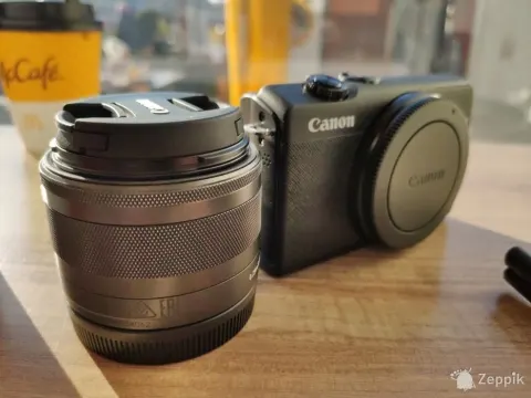 Canon EOS M200 kit (15-45mm) IS STM + карта памяти на 32 GB