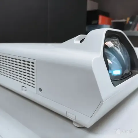 Panasonic PT-TW350U projektor 3300lmWXGA HDMI/786 tundi/PULT