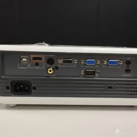 BenQ MP625P projektor (948 töötundi)