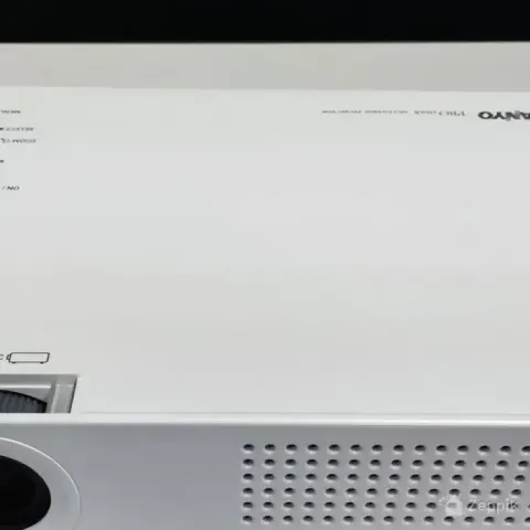 Sanyo PLC-XW55 projektor 1318 h lamp