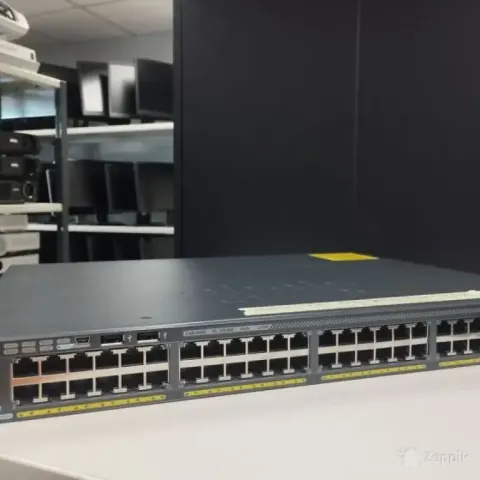 Cisco 2960X-48LPS-L switch, LAN-Base, 48 porti