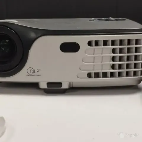 Optoma EP729 projektor 709 tundi