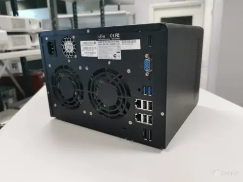 Fujitsu Celvin NAS server Q902- 12 TB