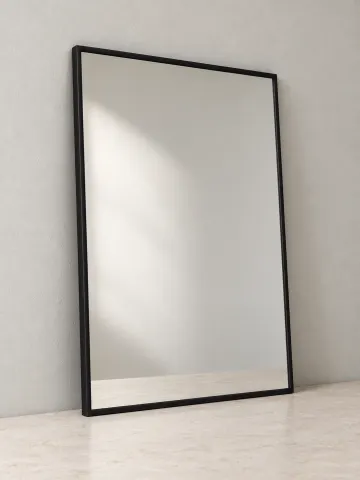 Прямоугольное зеркало в чёрной раме 30 × 40 см