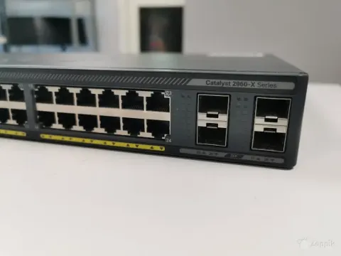 Cisco WS-C2960X-24TS-L, 24-port, Gigabit